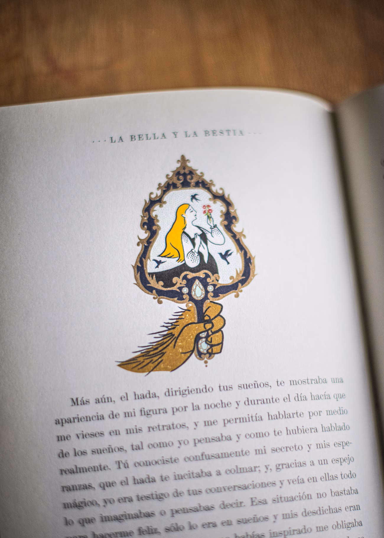 la-bella-y-la-bestia-edicion-ilustrada-minalima