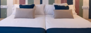 Hotel Covarrubias - Habitación